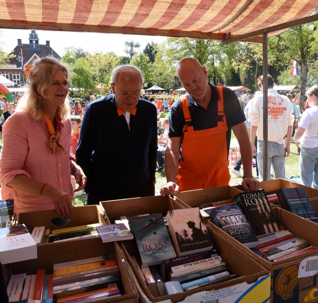 Marktkraam reserveren Koningsdag Maarn
